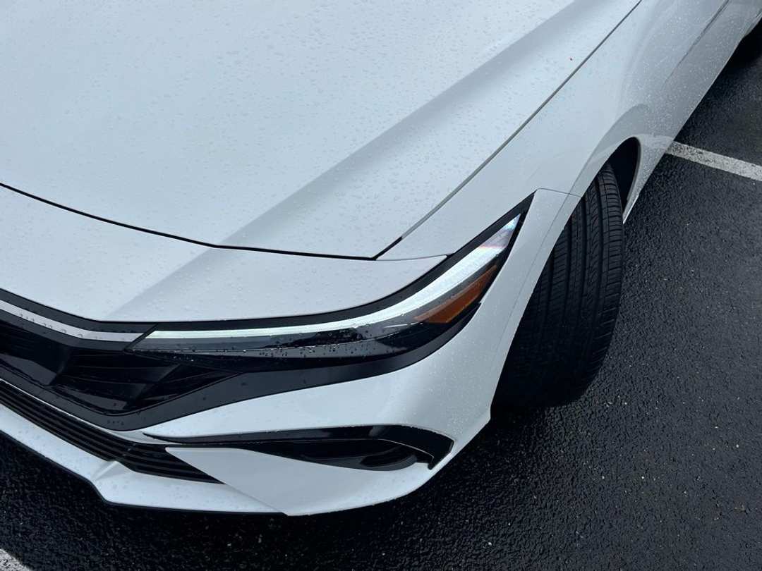 2024 Hyundai Elantra SEL - Image 3