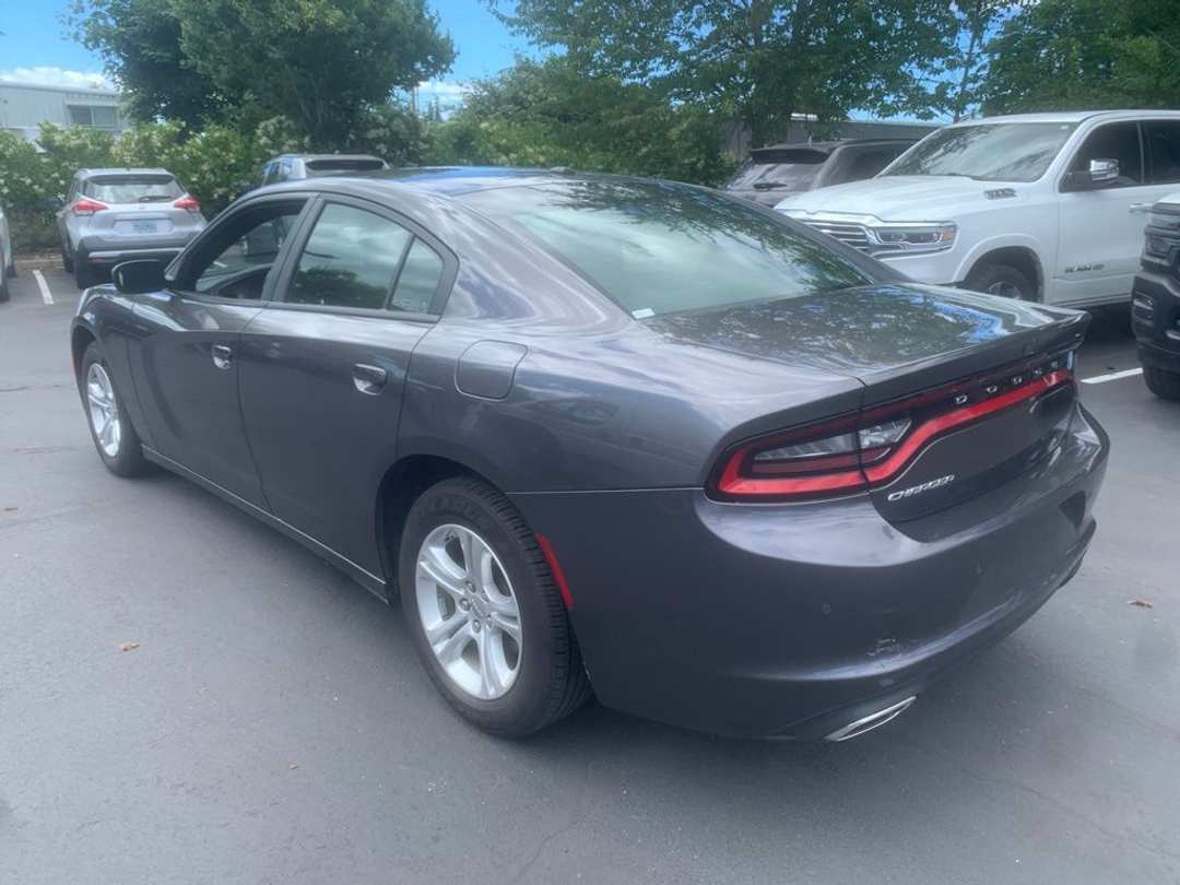 2022 Dodge Charger SXT - Image 2