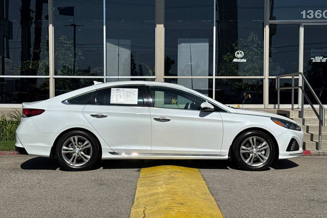 2018 Hyundai Sonata Sport - Image 3