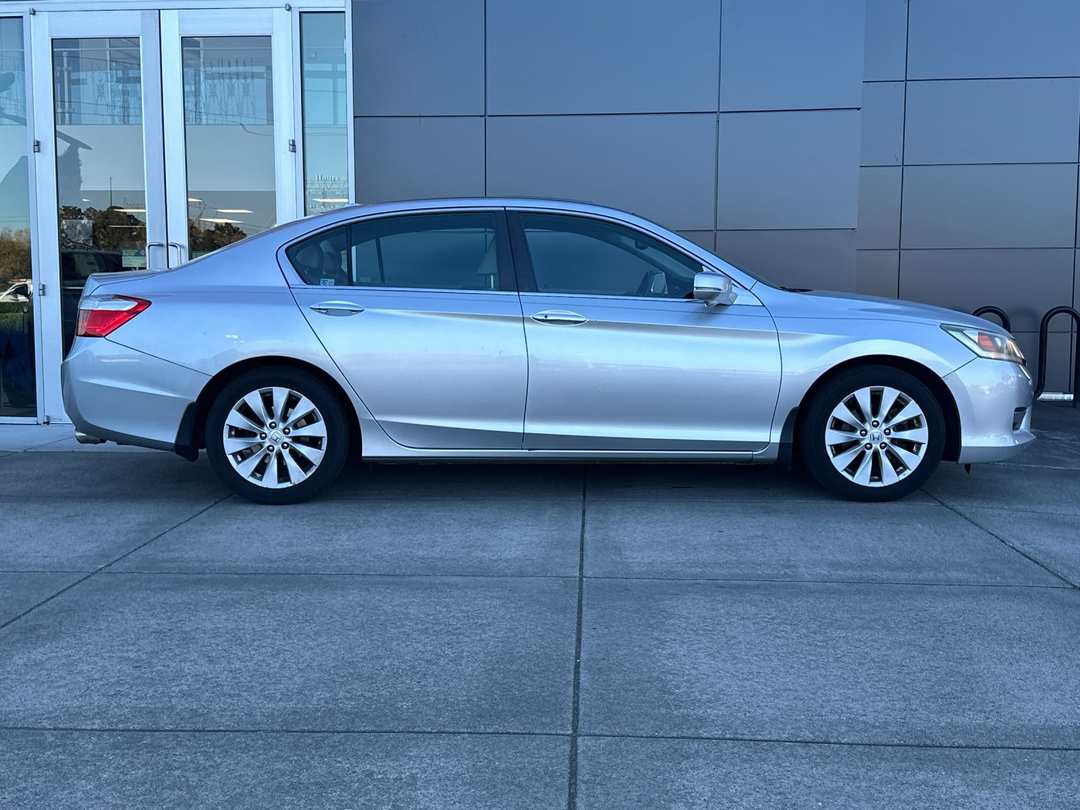 2014 Honda Accord EXL - Image 3