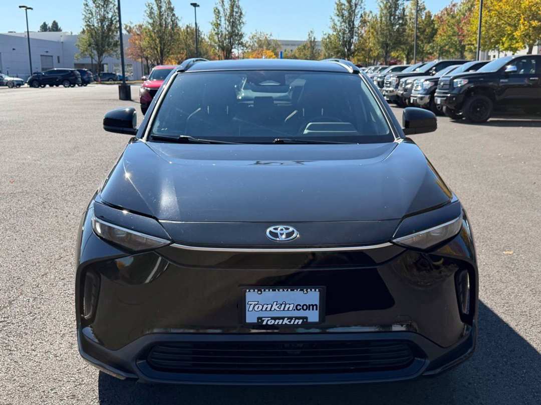 2024 Toyota Bz4X XLE - Image 3