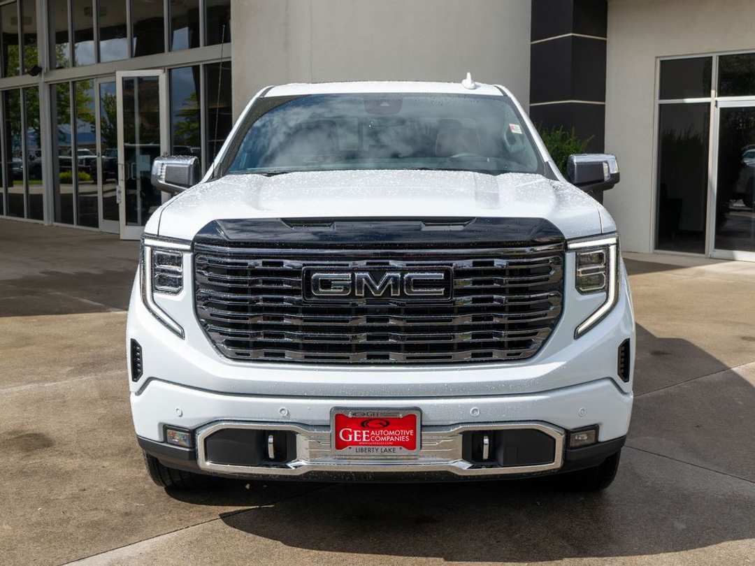 2026 GMC Sierra 1500 Denali Ultimate - Image 2