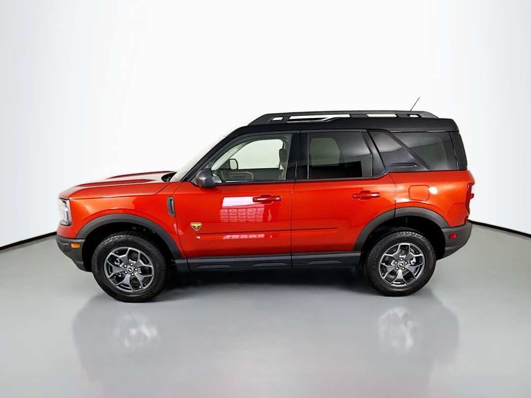 2024 Ford Bronco Sport Badlands - Image 2