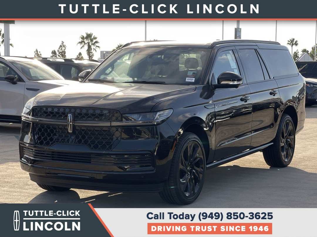 2027 Lincoln Navigator L Reserve - Image 3
