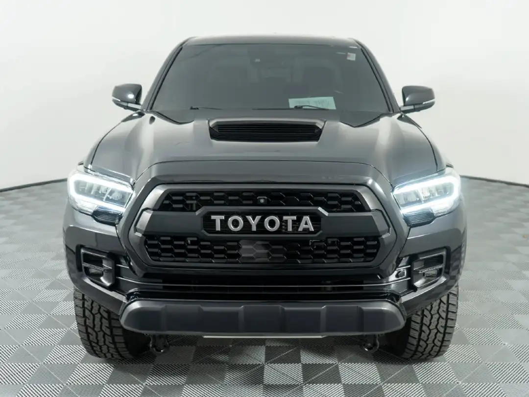2020 Toyota Tacoma TRD Pro - Image 2