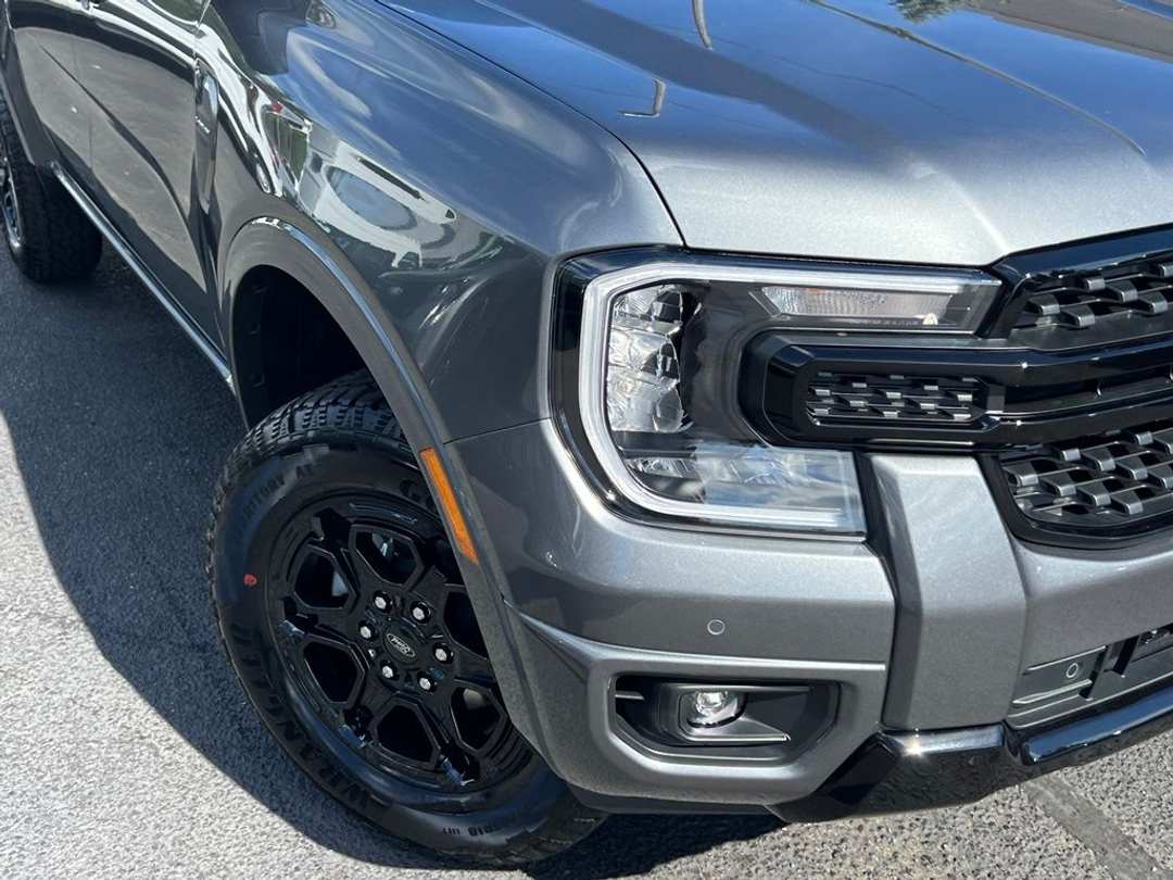2026 Ford Ranger Lariat - Image 2