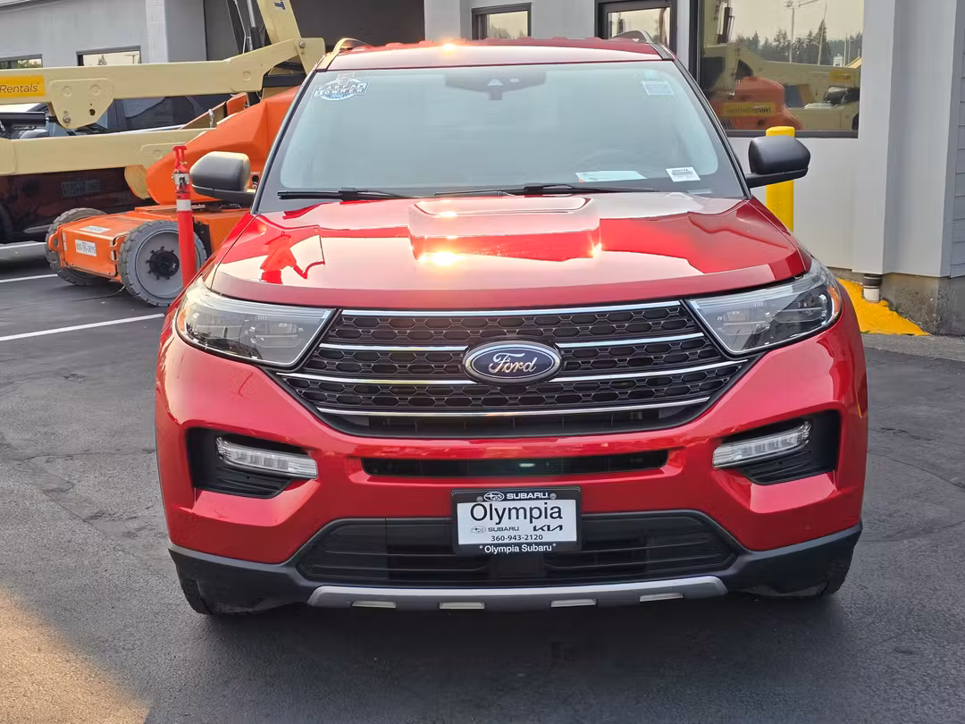 2020 Ford Explorer XLT - Image 2