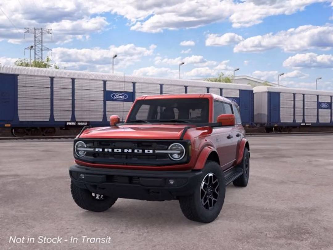 2026 Ford Bronco Outer Banks - Image 2