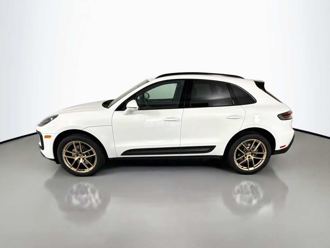 2023 Porsche Macan T - Image 2