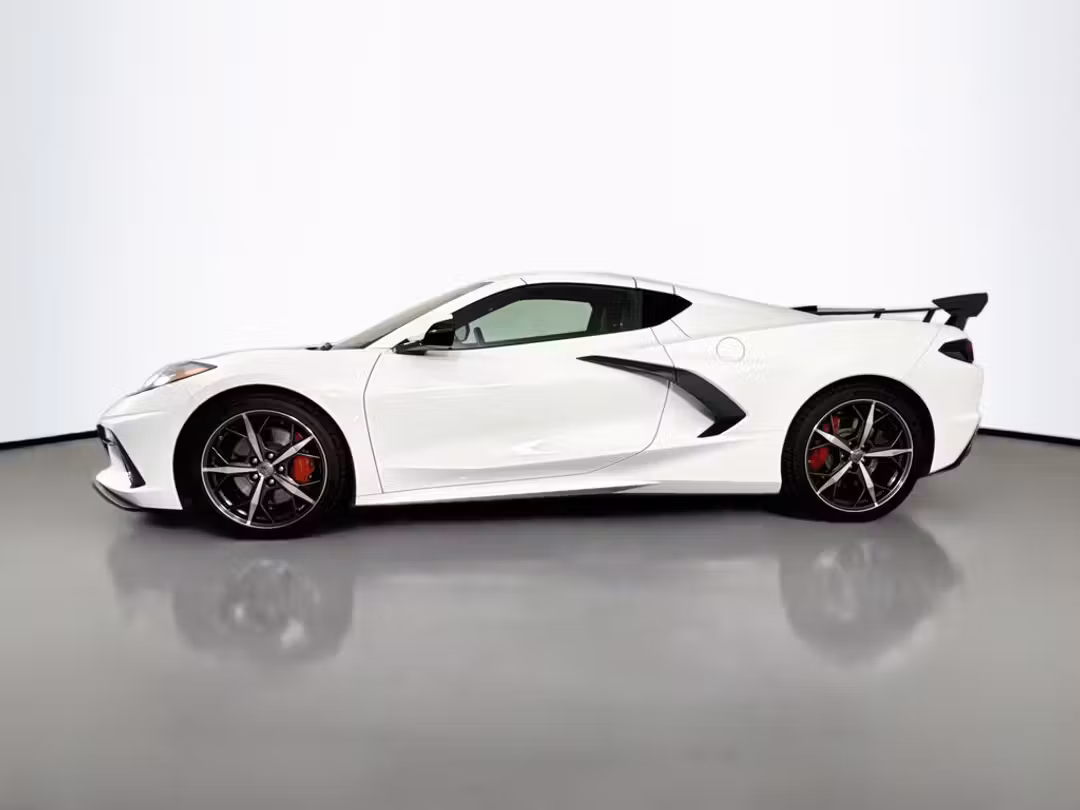 2020 Chevrolet Corvette Stingray - Image 2