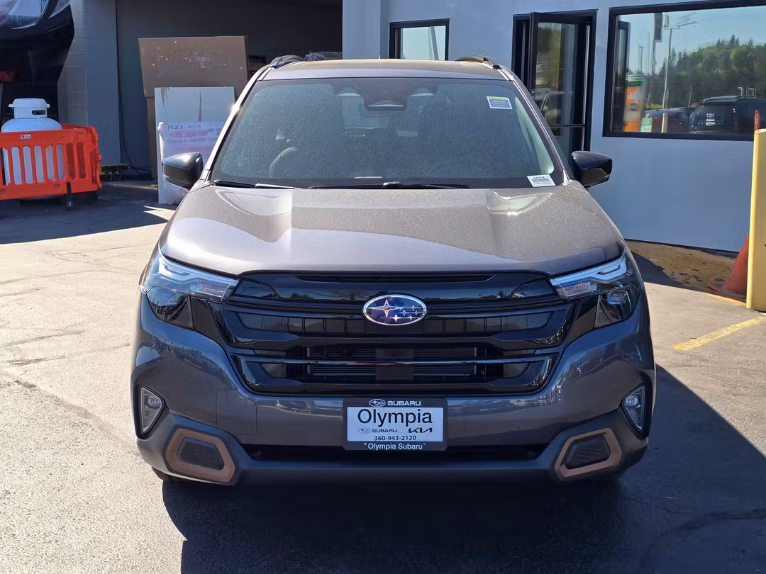 2026 Subaru Forester Sport Hybrid - Image 2