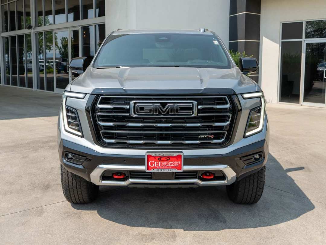 2026 GMC Yukon AT4 - Image 2