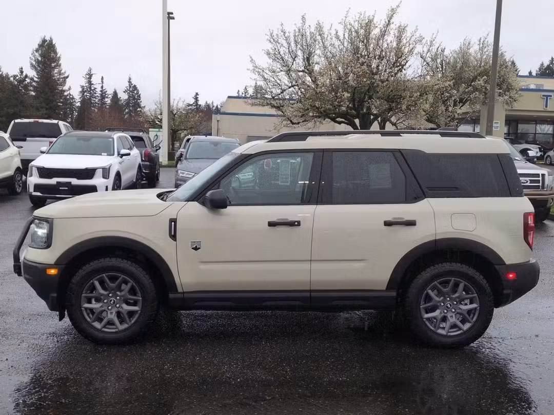 2025 Ford Bronco Sport Big Bend - Image 2