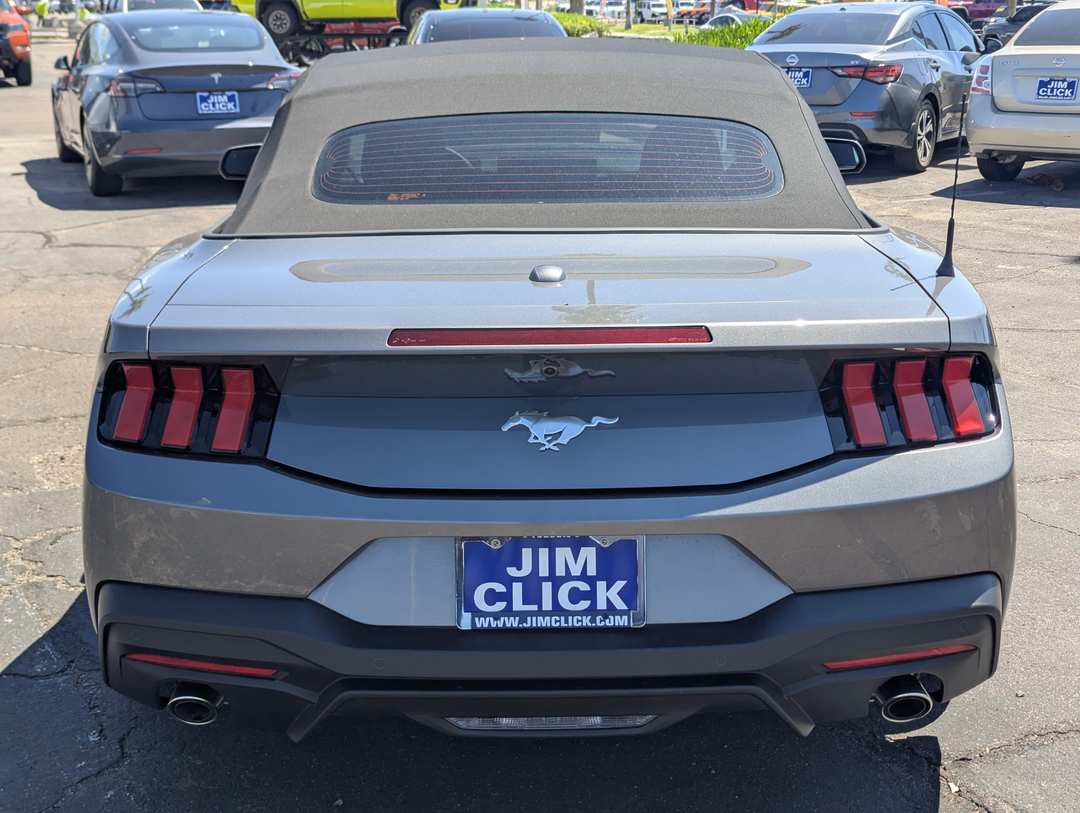 2026 Ford Mustang EcoBoost - Image 3