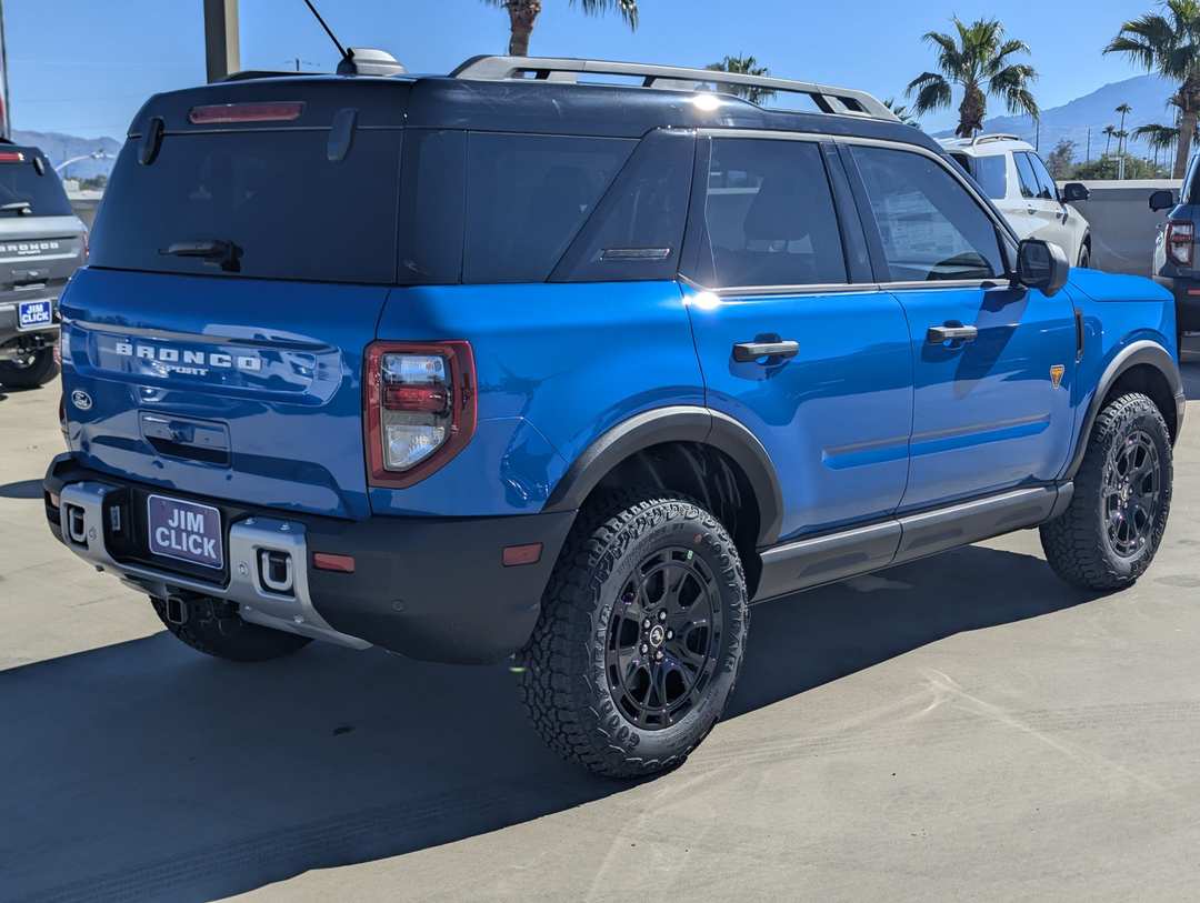 2026 Ford Bronco Sport Badlands - Image 2