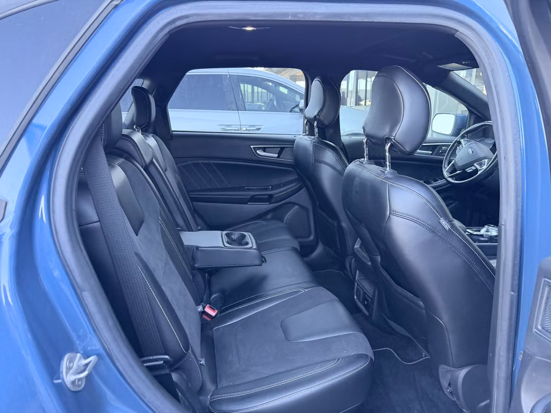 2019 Ford Edge ST - Image 3