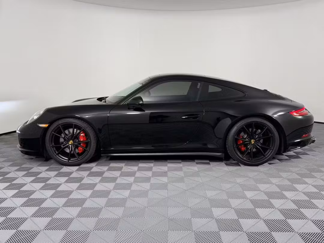 2017 Porsche 911 Carrera 4S - Image 2