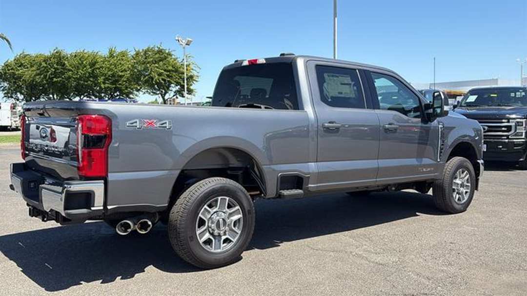 2026 Ford F-250Sd Lariat - Image 3