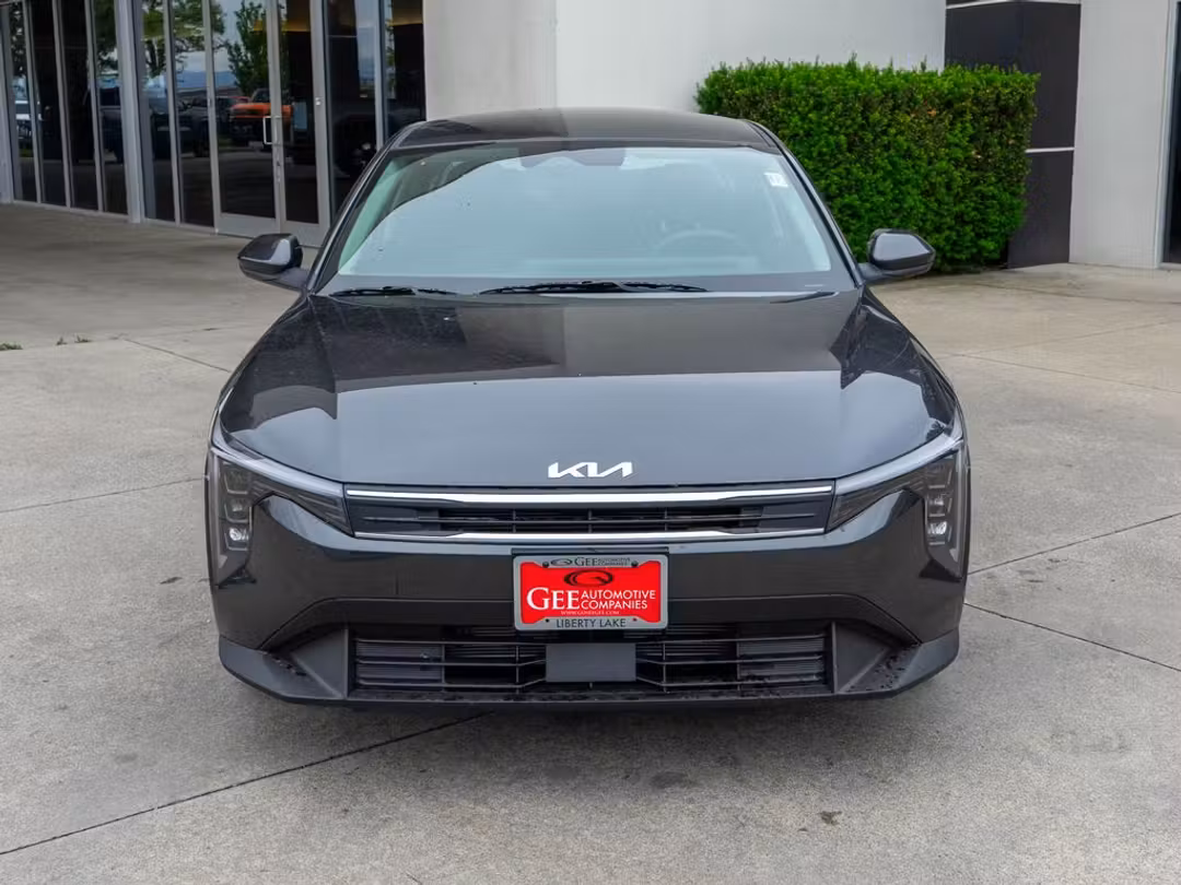2026 Kia K4 LX - Image 2