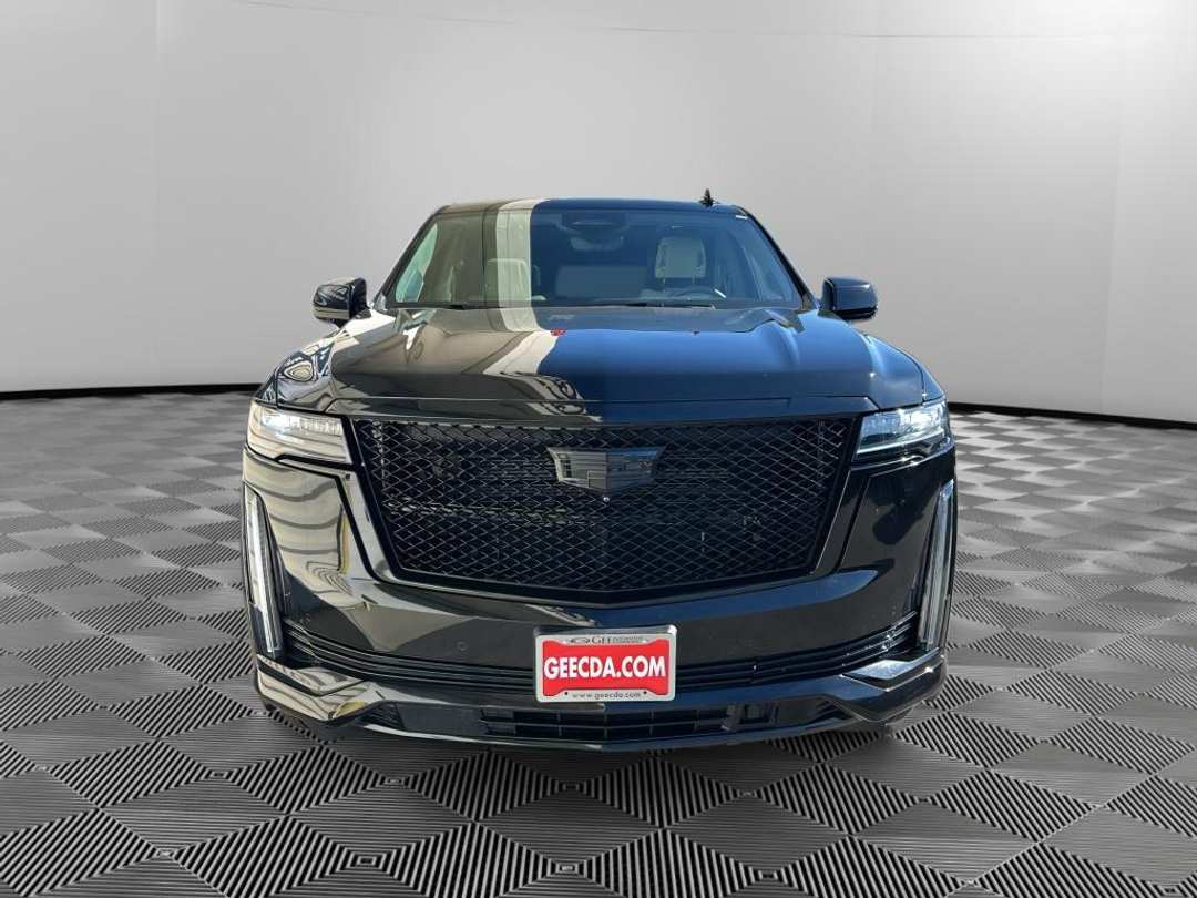 2024 Cadillac Escalade Sport Platinum - Image 2
