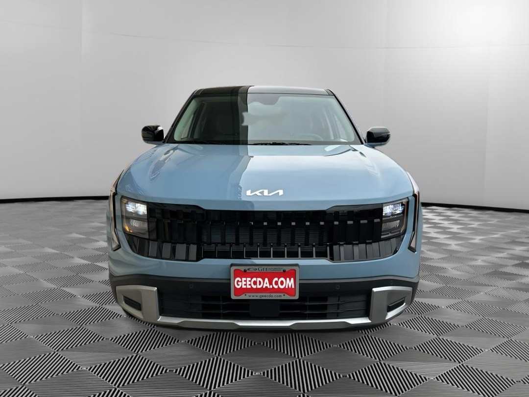 2027 Kia Seltos S - Image 2