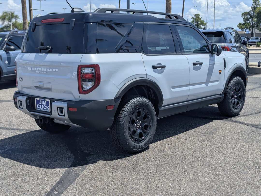 2026 Ford Bronco Sport Badlands - Image 2