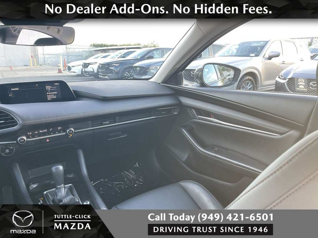 2024 MAZDA Mazda3 2.5 S Select Sport - Image 3