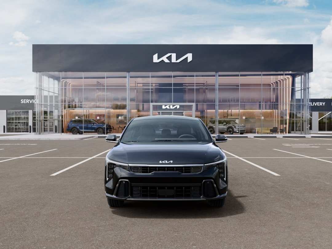 2026 Kia K4 GTLine - Image 2