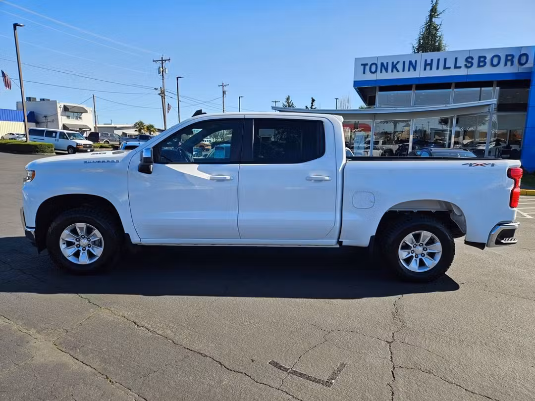 2021 Chevrolet Silverado 1500 LT - Image 3