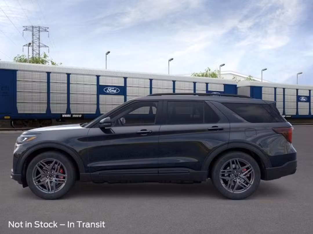 2026 Ford Explorer ST - Image 3