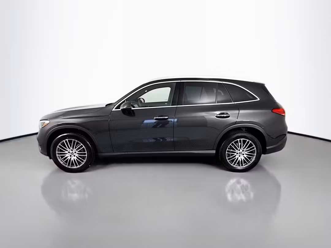 2026 Mercedes-Benz GLC GLC 300 - Image 2