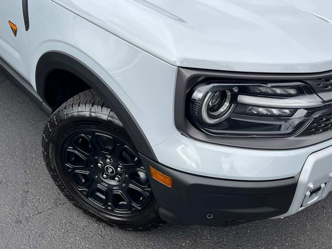 2026 Ford Bronco Sport Badlands - Image 2