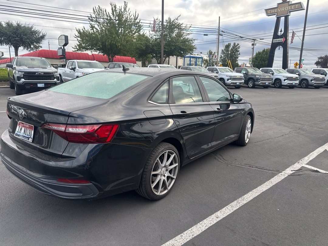 2023 Volkswagen Jetta 1.5T S - Image 2