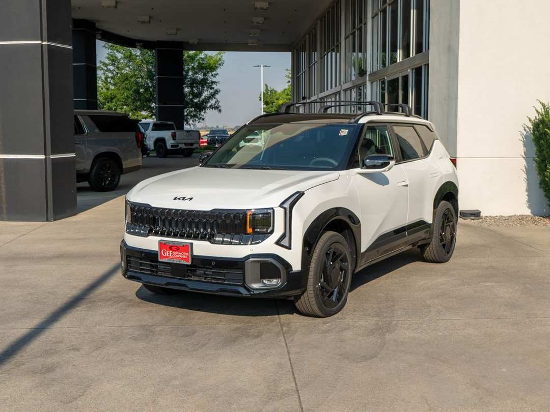 2027 Kia Seltos XLine SX - Image 3