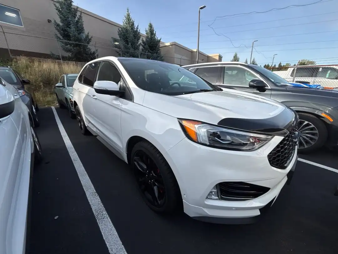 2021 Ford Edge ST - Image 2