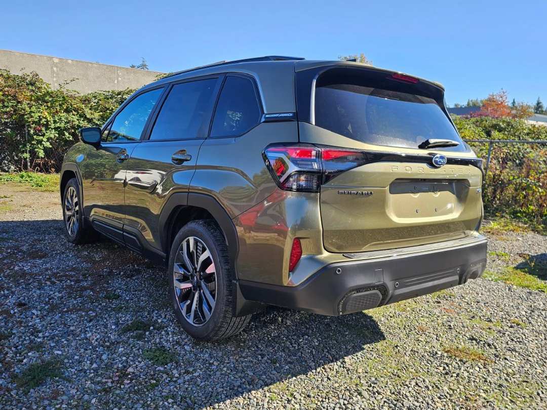 2026 Subaru Forester Touring - Image 3