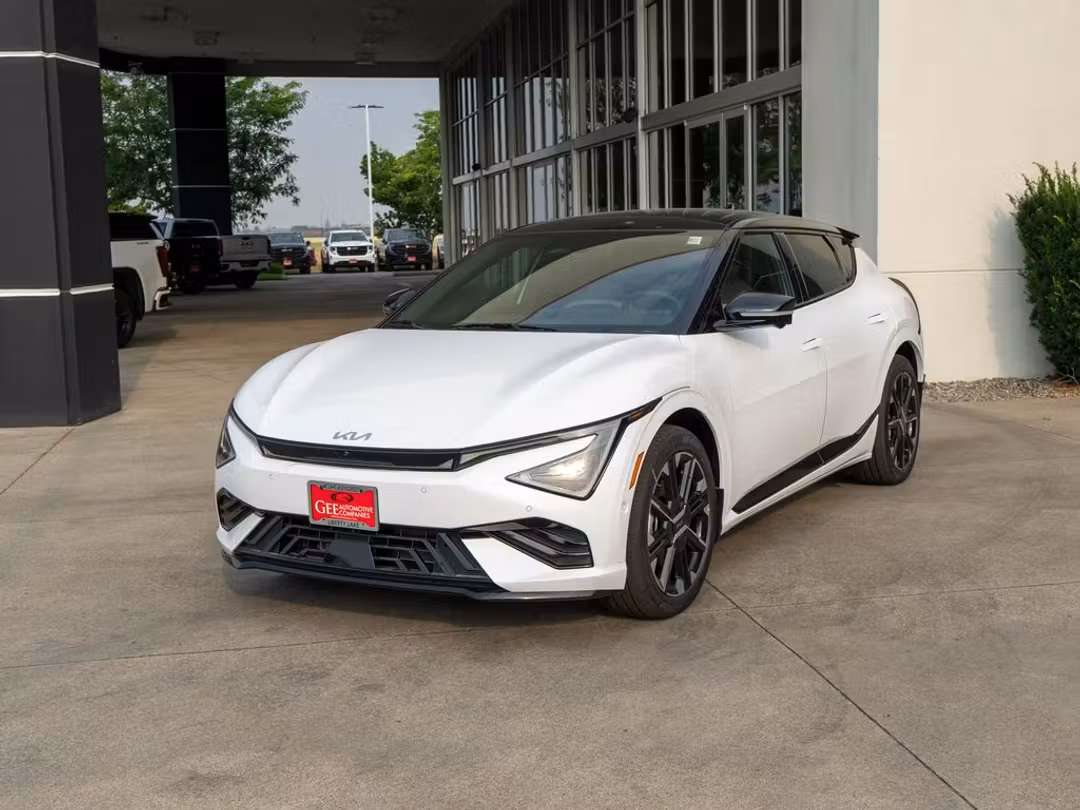 2026 Kia Ev6 GTLine - Image 3