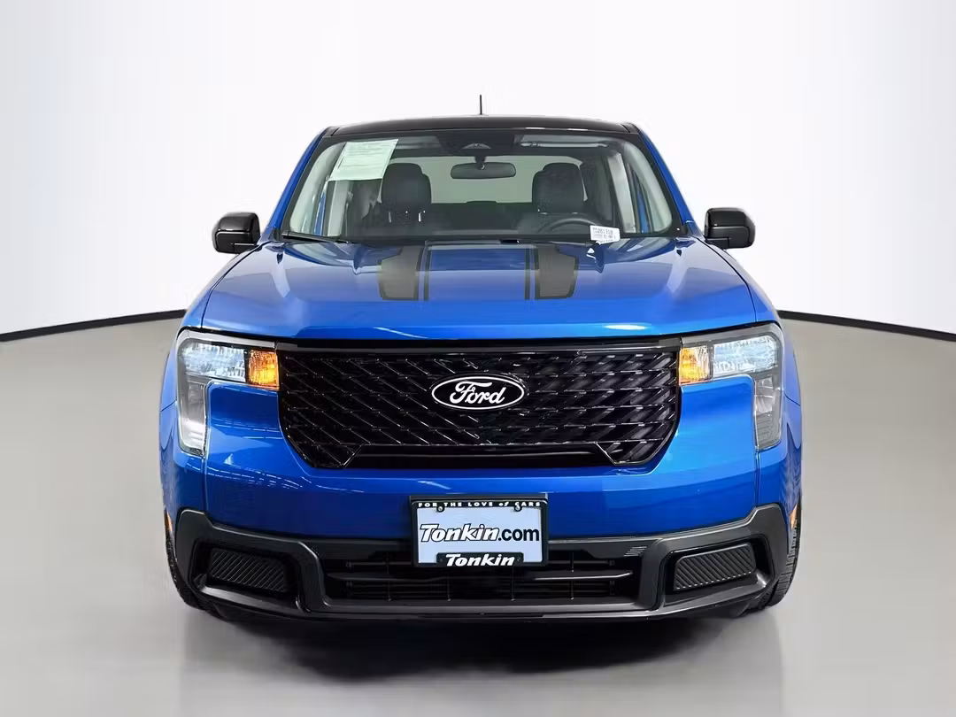 2025 Ford Maverick XLT - Image 2