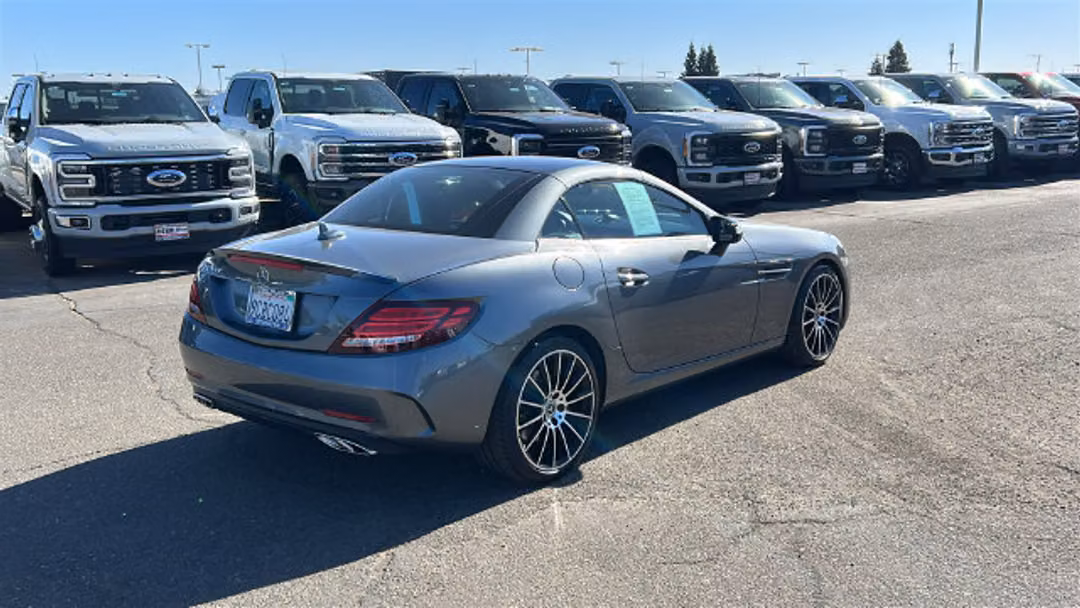 2018 Mercedes-Benz SLC SLC 300 - Image 3