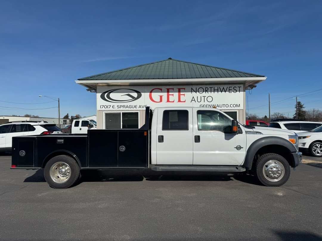 2016 Ford F-550Sd XLT - Image 2