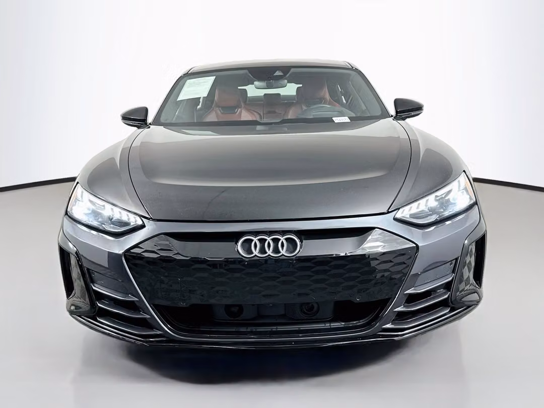 2023 Audi E-Tron gt Prestige - Image 2
