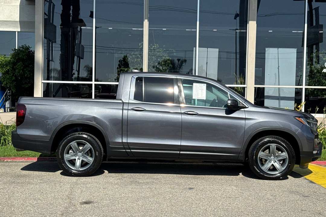 2023 Honda Ridgeline RTL - Image 3