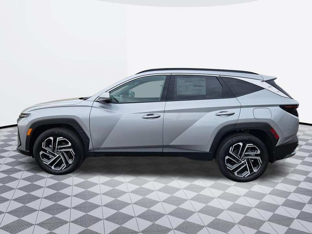 2026 Hyundai Tucson Plug-In Hybrid Limited - Image 3