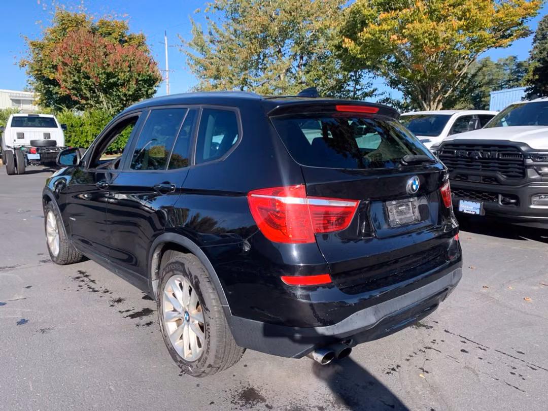 2017 BMW X3 xDrive28i - Image 2