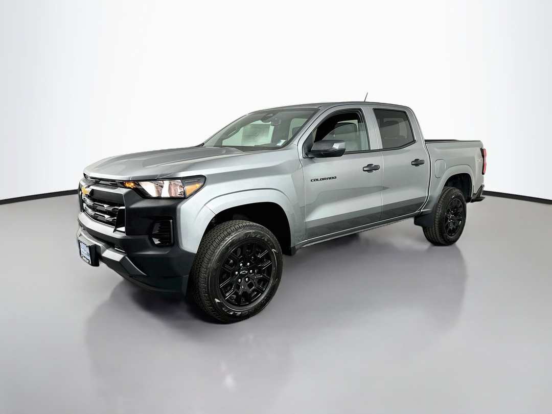 2026 Chevrolet Colorado Work - Image 3