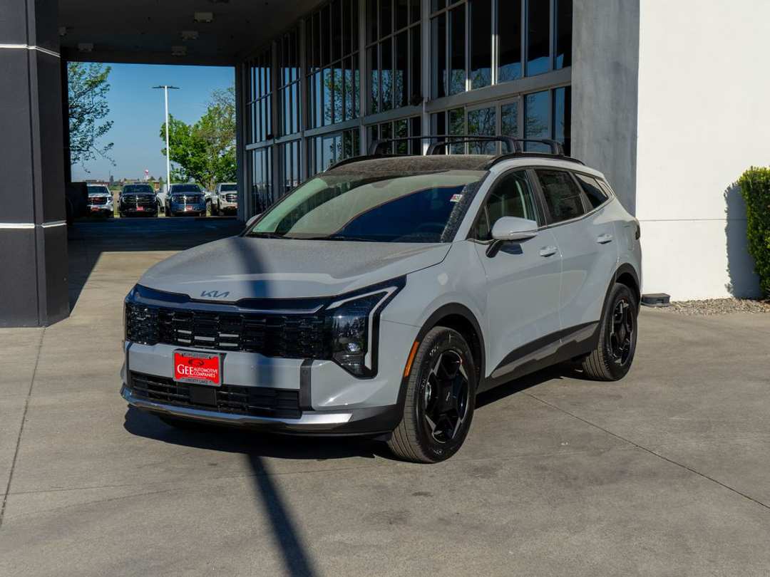 2026 Kia Sportage EX - Image 3