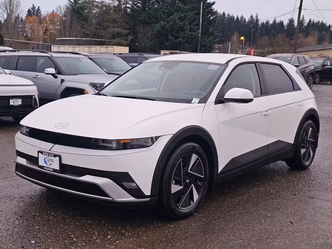 2026 Hyundai Ioniq 5 SEL - Image 3