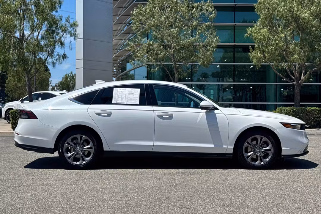 2024 Honda Accord EX - Image 3