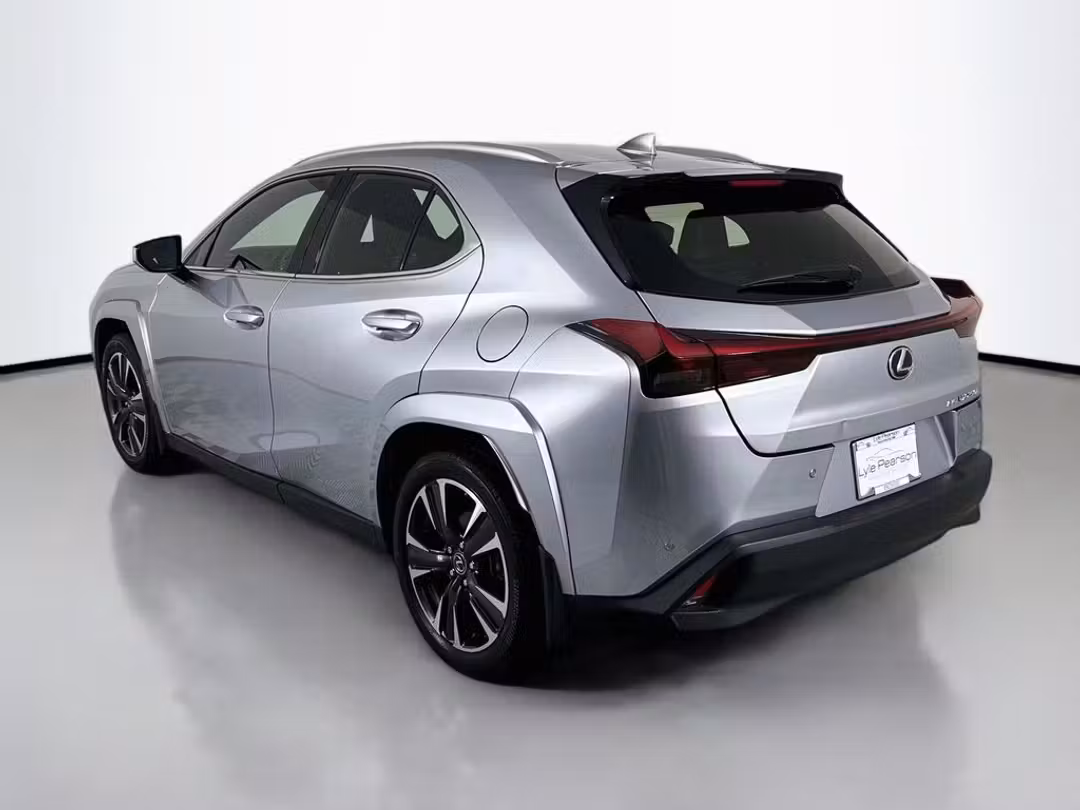 2023 Lexus Ux 250h Premium - Image 3