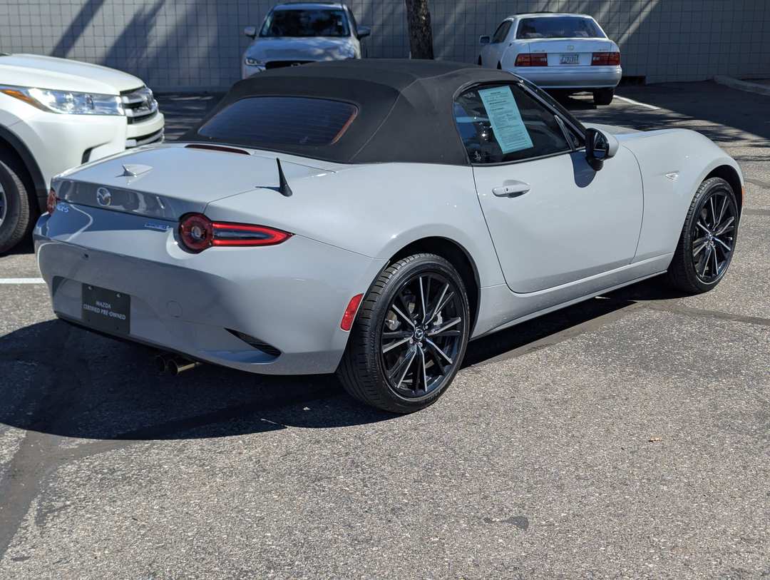 2025 MAZDA Mx-5 Miata Grand Touring - Image 2